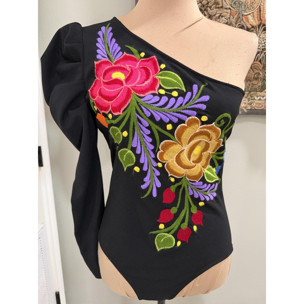 Bodysuit Womens Small‎ Black One Shoulder Puff Sleeve Embroidered Floral Stretch